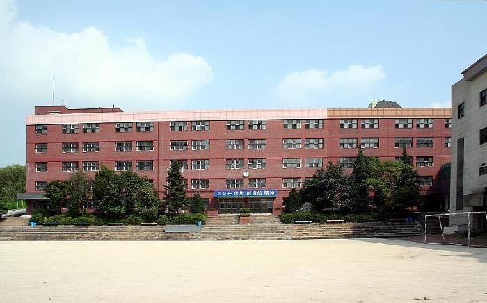 清潭高等学校
